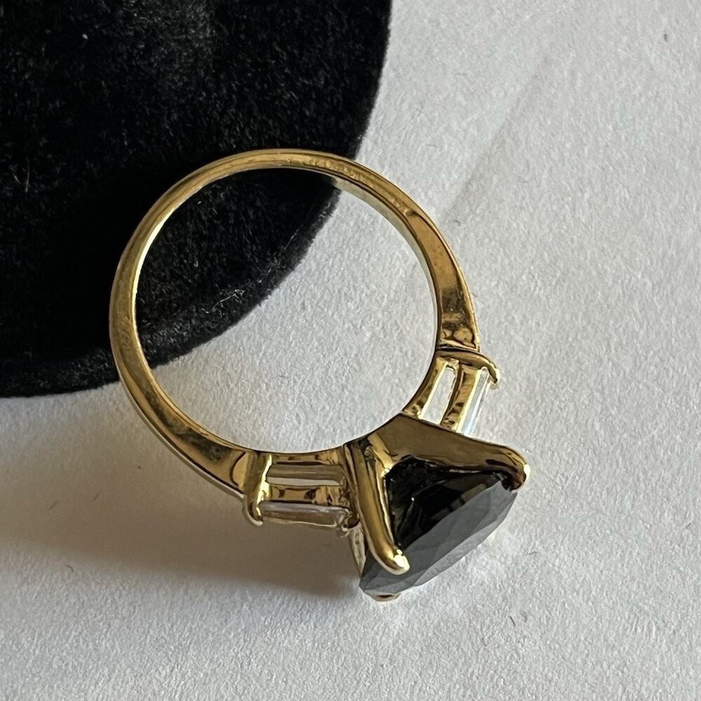 Black Faceted Cocktail Ring Gold Tone Clear Baguette Accents Approx Size 6.75